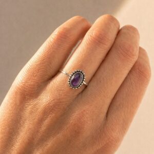 Anillo Amatista ovalado- Calma y claridad