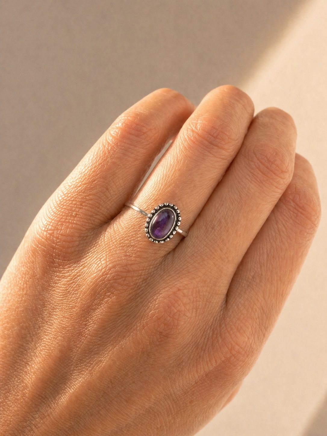 Anillo Amatista ovalado- Calma y claridad