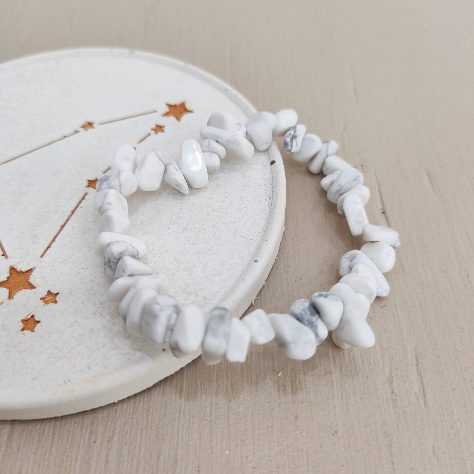Pulsera Howlita chip