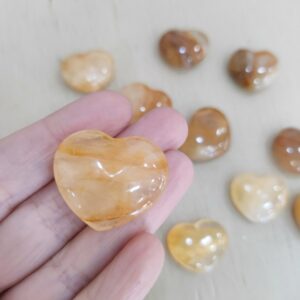 Corazón cuarzo dorado sanador