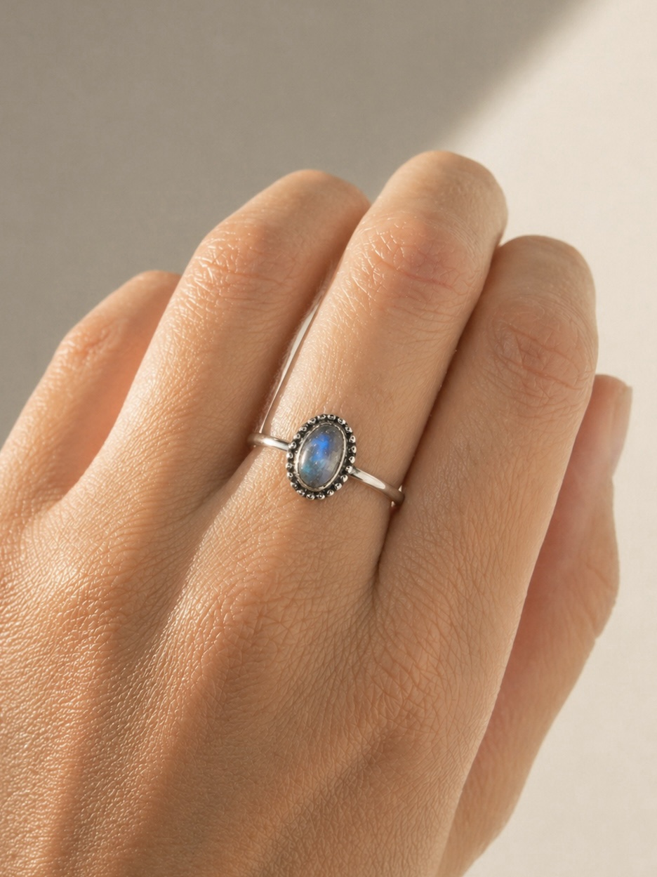 Anillo Labradorita ovalado- Intuición, protección