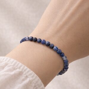 Pulsera Sodalita-Calma y comunicación- Muñeca pequeña