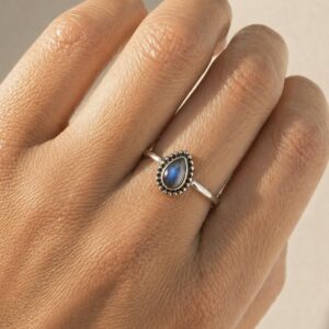 Anillo Labradorita gota- Intuición, Protección