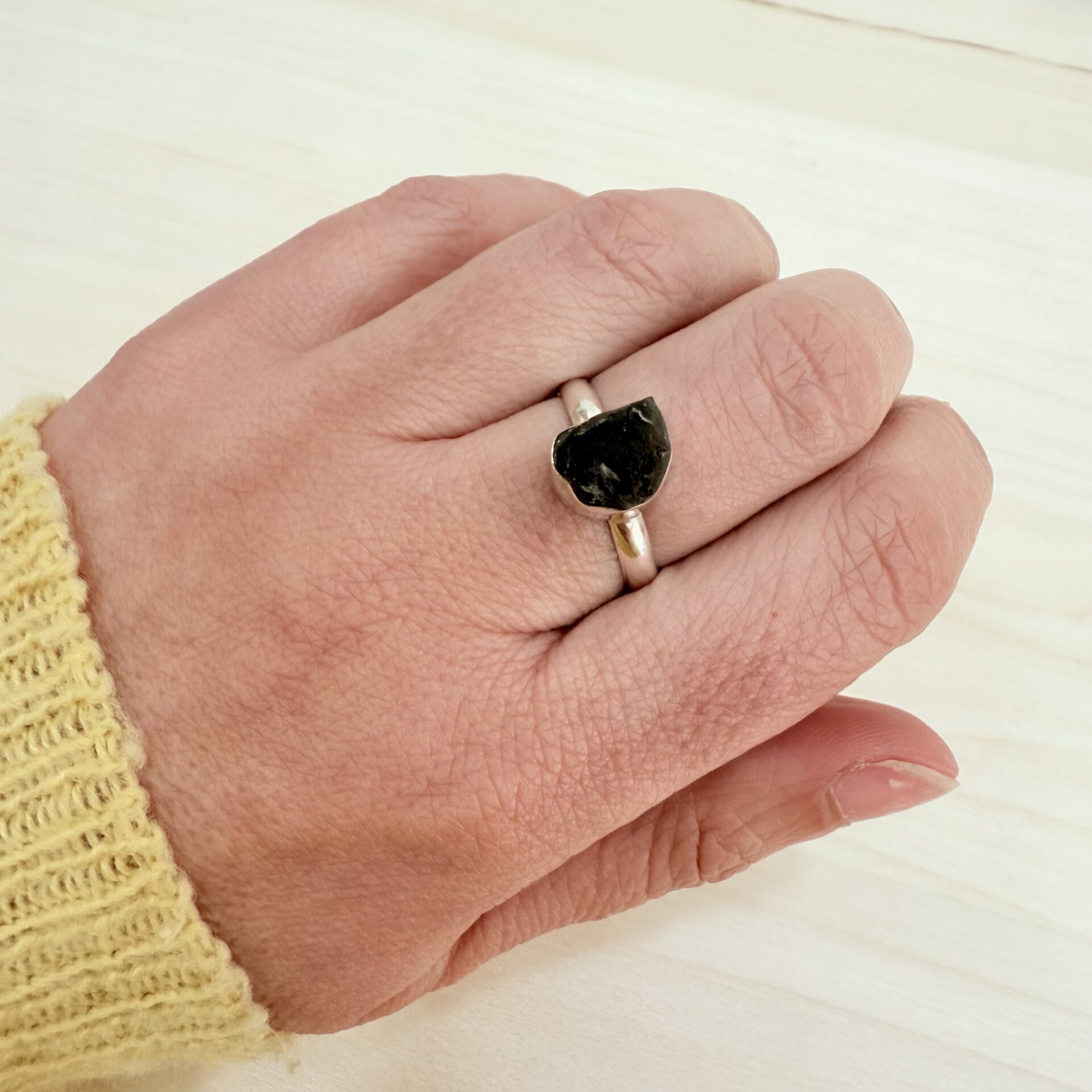 Anillo Moldavita. Talla22 - Imagen 2