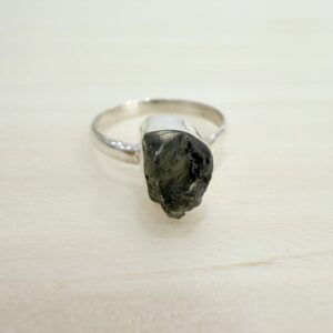 Anillo Moldavita. Talla22