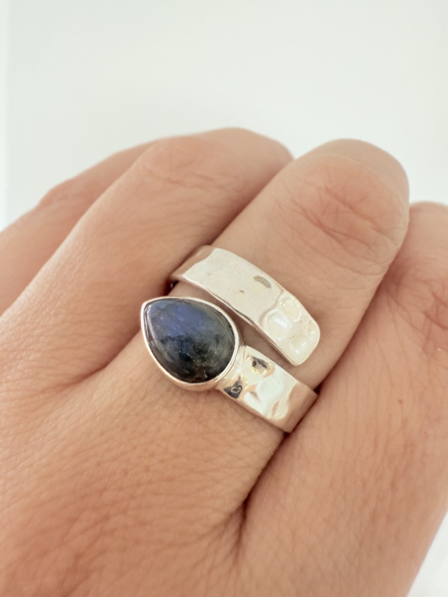 Anillo Labradorita- Intuición y Protección - Imagen 2