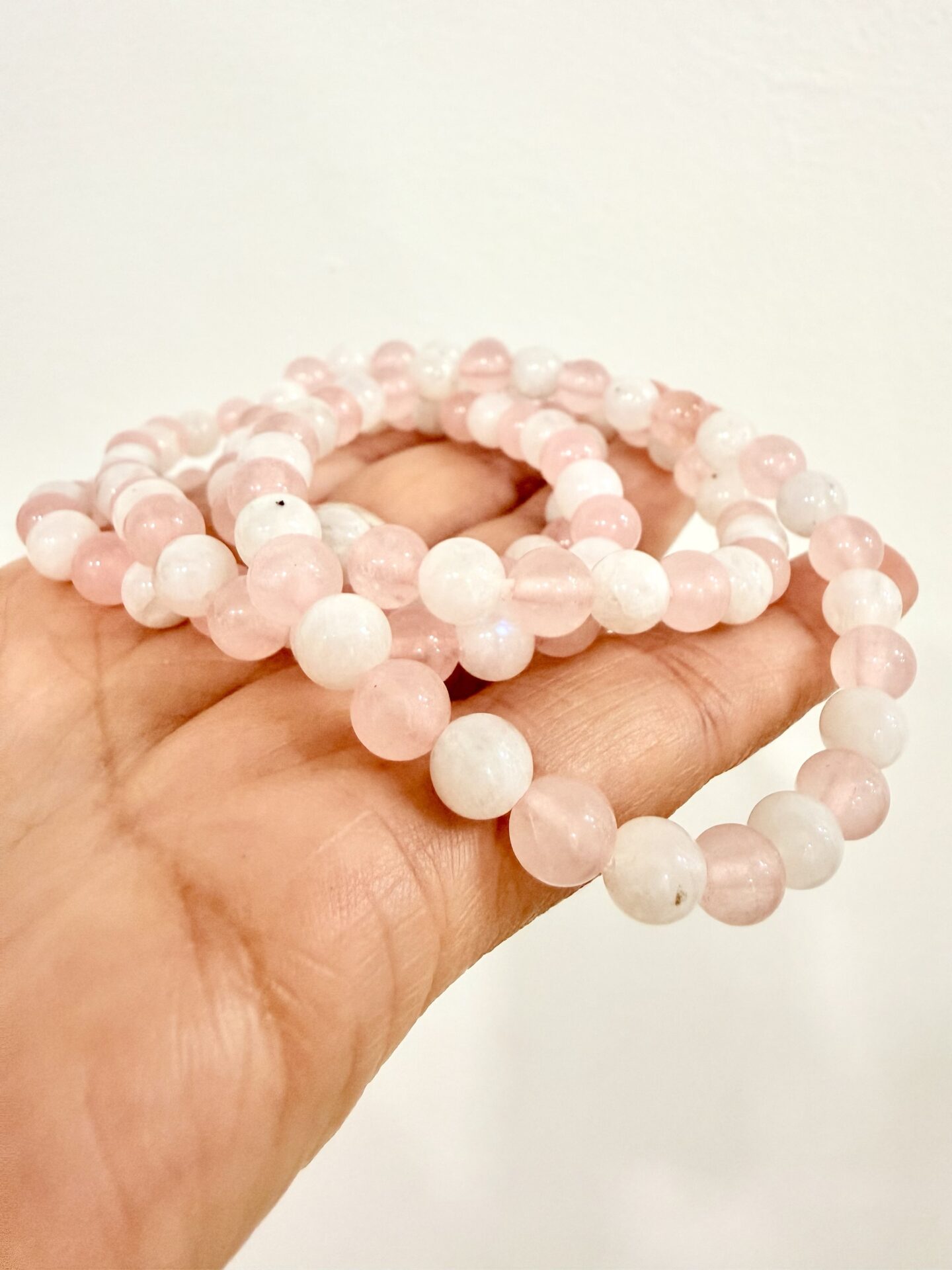 Pulsera Cuarzo Rosa y Piedra Luna. Femenina y Lunar - Imagen 2