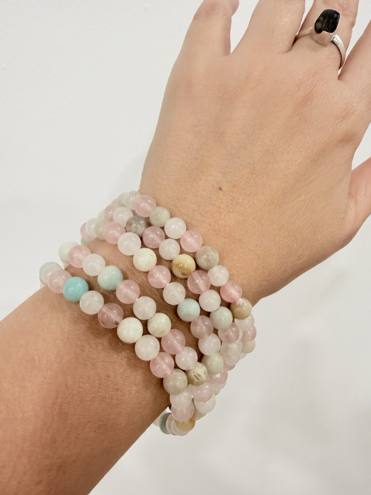 Pulsera Cuarzo, Cuarzo Rosa y Amazonita. Calma y Equilibrio